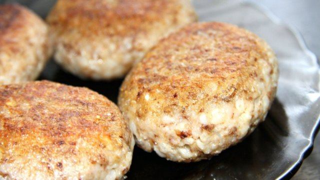 Мясные зразы с яйцом и луком: пошаговый рецепт вкусного блюда