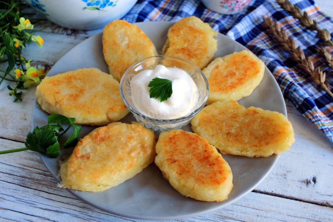 Картофельные зразы с сыром — аппетитное блюдо для стола